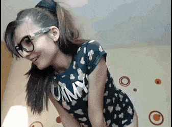 Showing Us Her Real Sexy Butt Gifs